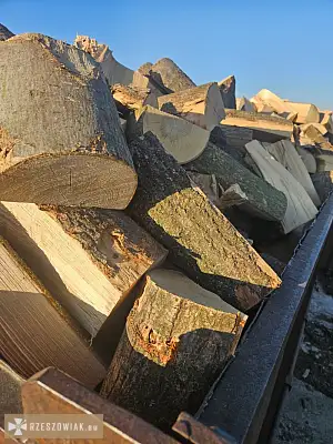 PROMOCJA Buk 300 pln  Dąb 260 pln Dostępne również: brzoza, grab, jesion, sosna Drewno - DEALLO.PL