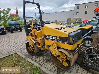 [eLicytacje] I licytacja - Walec drogowy CAT CB-224C - DEALLO.PL