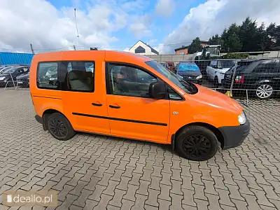 Volkswagen Caddy III kombi z 2005 roku, z silnikiem diesla 1.9L moc 55kW. - I licytacja - [eLicytacj - DEALLO.PL