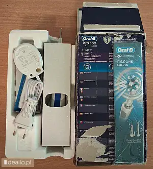 [eLicytacje]  - Elektryczna szczoteczka do zębów Braun Oral-B PRO 600 - DEALLO.PL